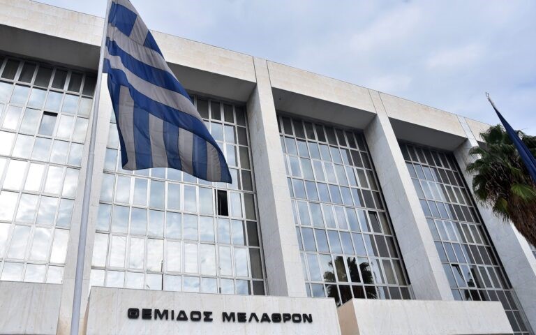 "Ο εισαγγελέας Λάρισας αρμόδιος για εκταφή"